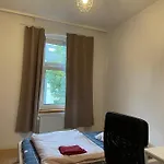 Homestay Lovely In Nearly Hbf *
